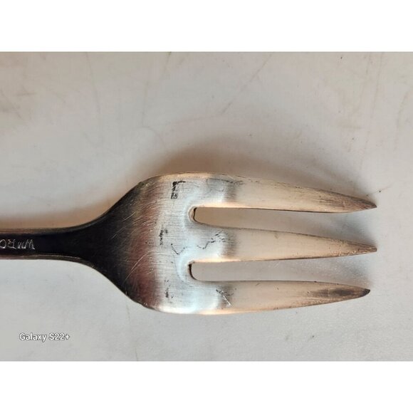 WIlliam Rogers Extra Silverplate Cocktail Fork With Floral Handle Design 5.5 in - Picture 8 of 10